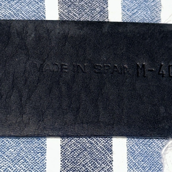 Black made in Spain suede belt silver tone buckle numbered size 28 - Picture 16 of 16